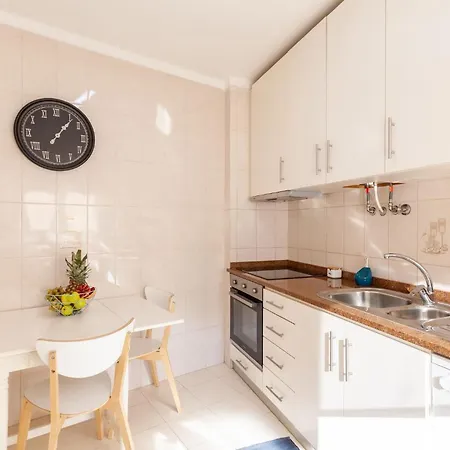 Iris - Minho's Guest *