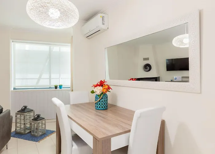 Iris - Minho's Guest * Braga