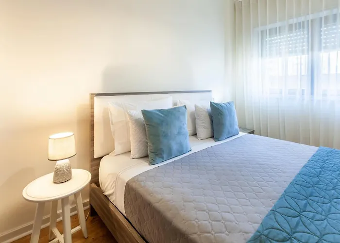 Iris - Minho's Guest * Braga